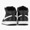 Zwarte Court Vision Mid